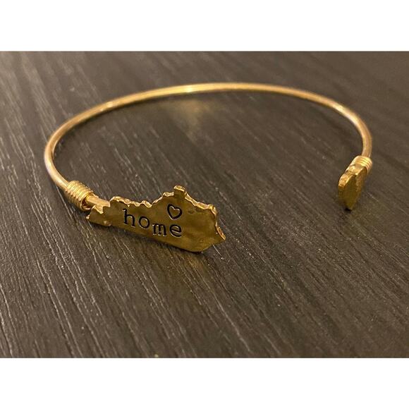 Kentucky Home Heart Cuff Bracelet UK - Picture 1 of 2
